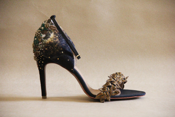 Black and Antique Gold Fallen Leaves Stiletto